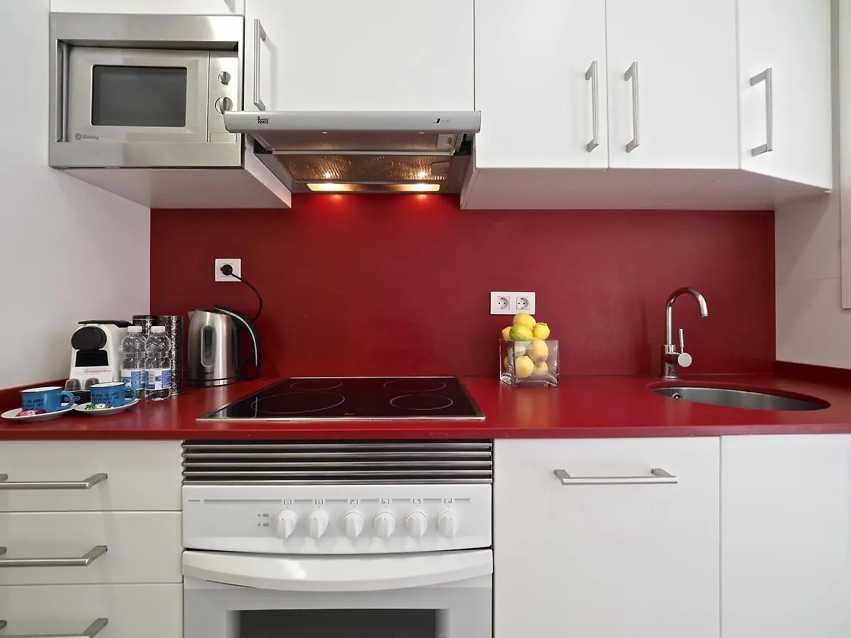 The Sagrada Penthouse Apartment Barcelona 0*,  Spain